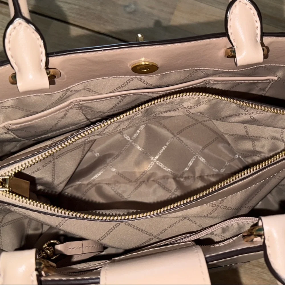 MK Large Leather Bag - Picture 6 of 13